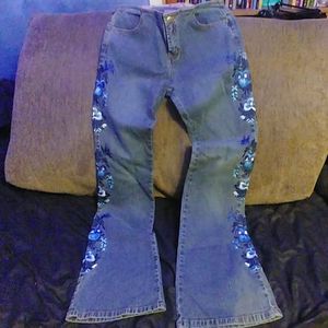 VINTAGE!! Bubblegum stretch denims w/embrodery